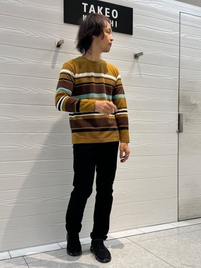 井出恭輔さんの「TAKEO KIKUCHI｜【Sサイズ～】ストレッチ デニム パンツ」を使ったコーディネート