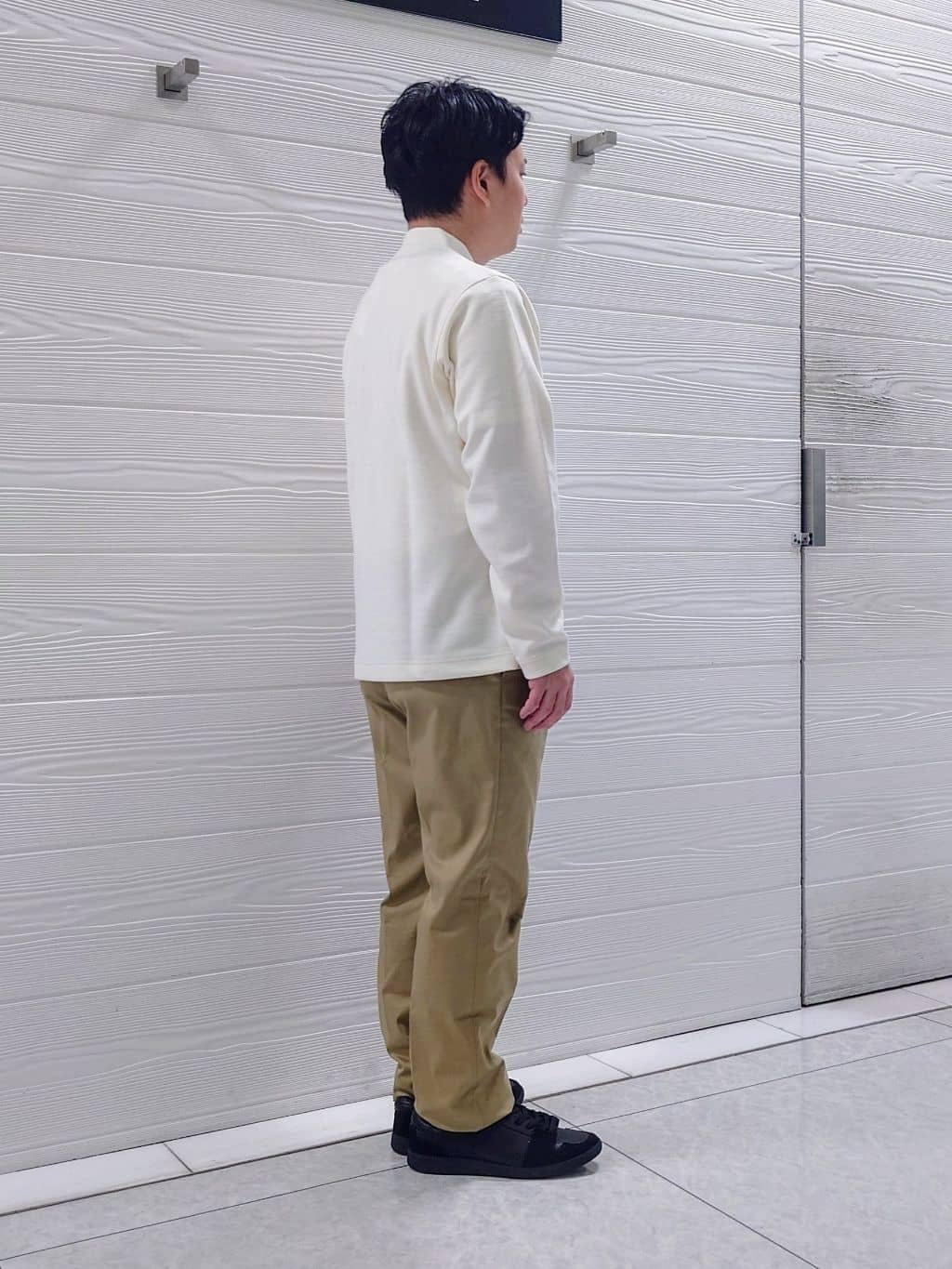 かずさんの「TAKEO KIKUCHI｜【オフィスカジュアル対応】ドレス チノパンツ」を使ったコーディネート