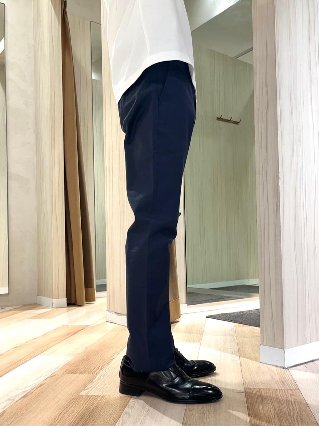 URAさんの「TAKEO KIKUCHI｜【全7サイズ&times;8色展開！】トップマルチヘリンボン パンツ」を使ったコーディネート