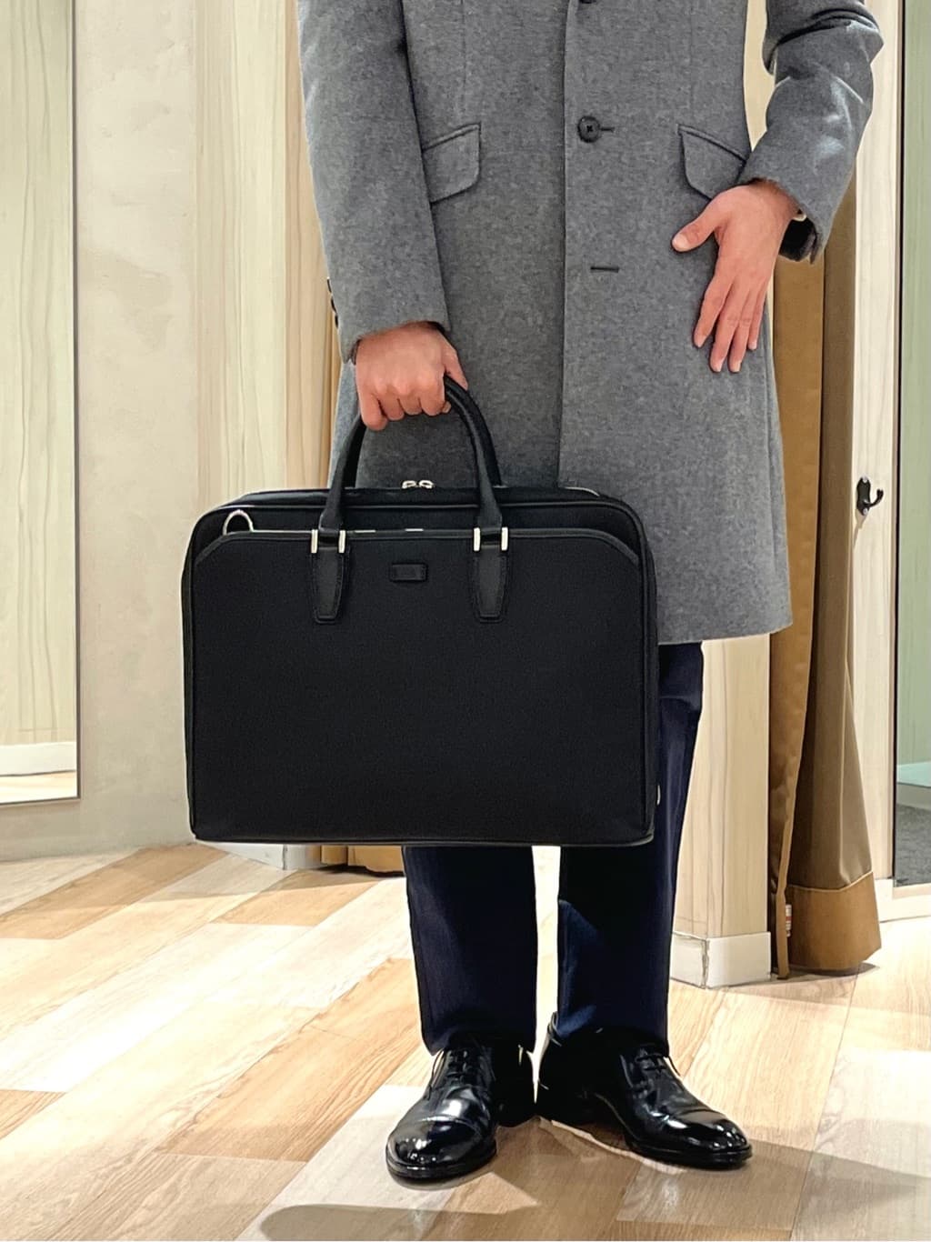 URAさんの「TAKEO KIKUCHI｜ウールカシミヤブレンド チェスターコート」を使ったコーディネート