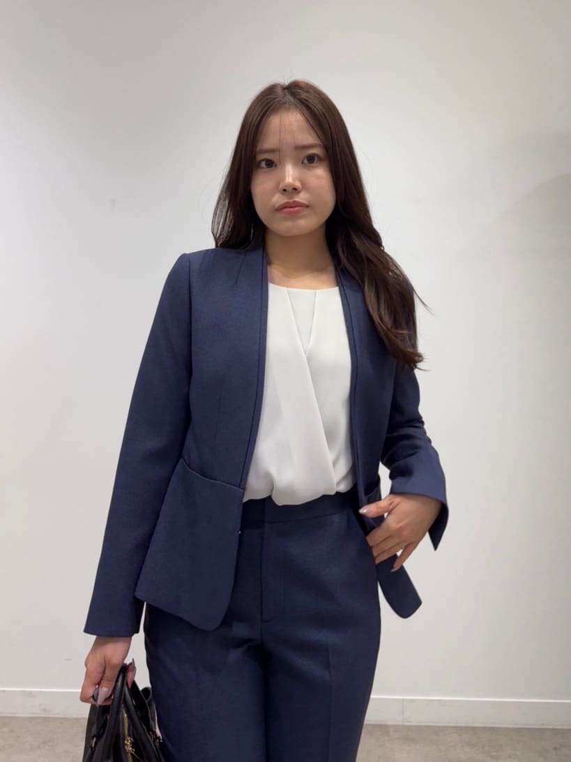 MISAKIさんの「COUP DE CHANCE｜【洗える／日本製／通勤】カシュクール風ブラウス」を使ったコーディネート