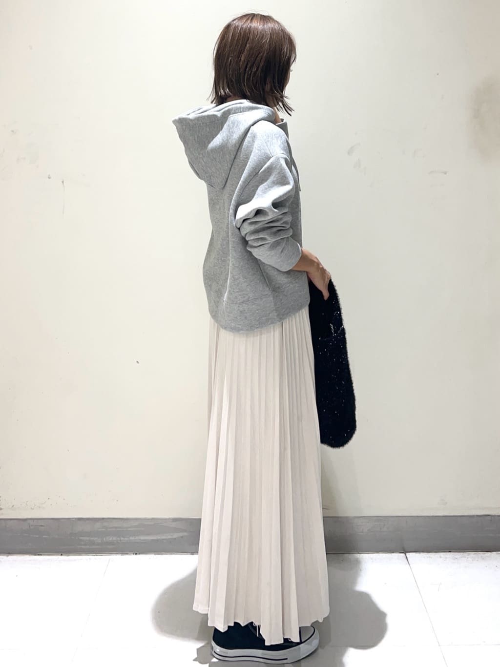 meeさんの「OPAQUE.CLIP｜CONVERSE キャンバス オールスター HI」を使ったコーディネート