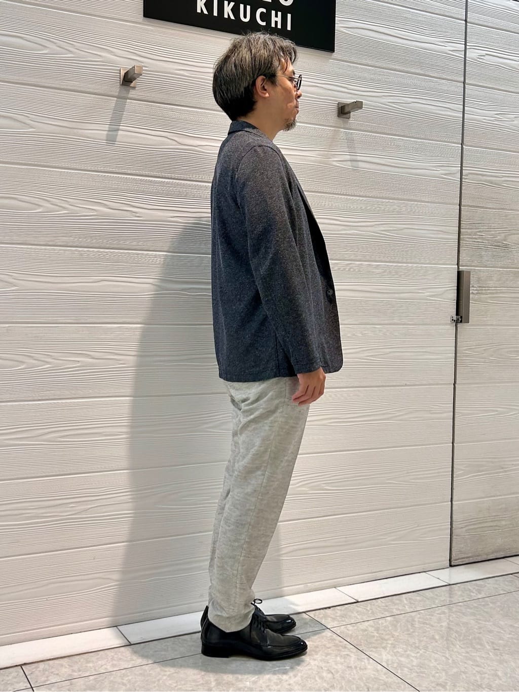 すーさんの「TAKEO KIKUCHI｜【尾州織】リネンブレンド メッシュパンツ」を使ったコーディネート