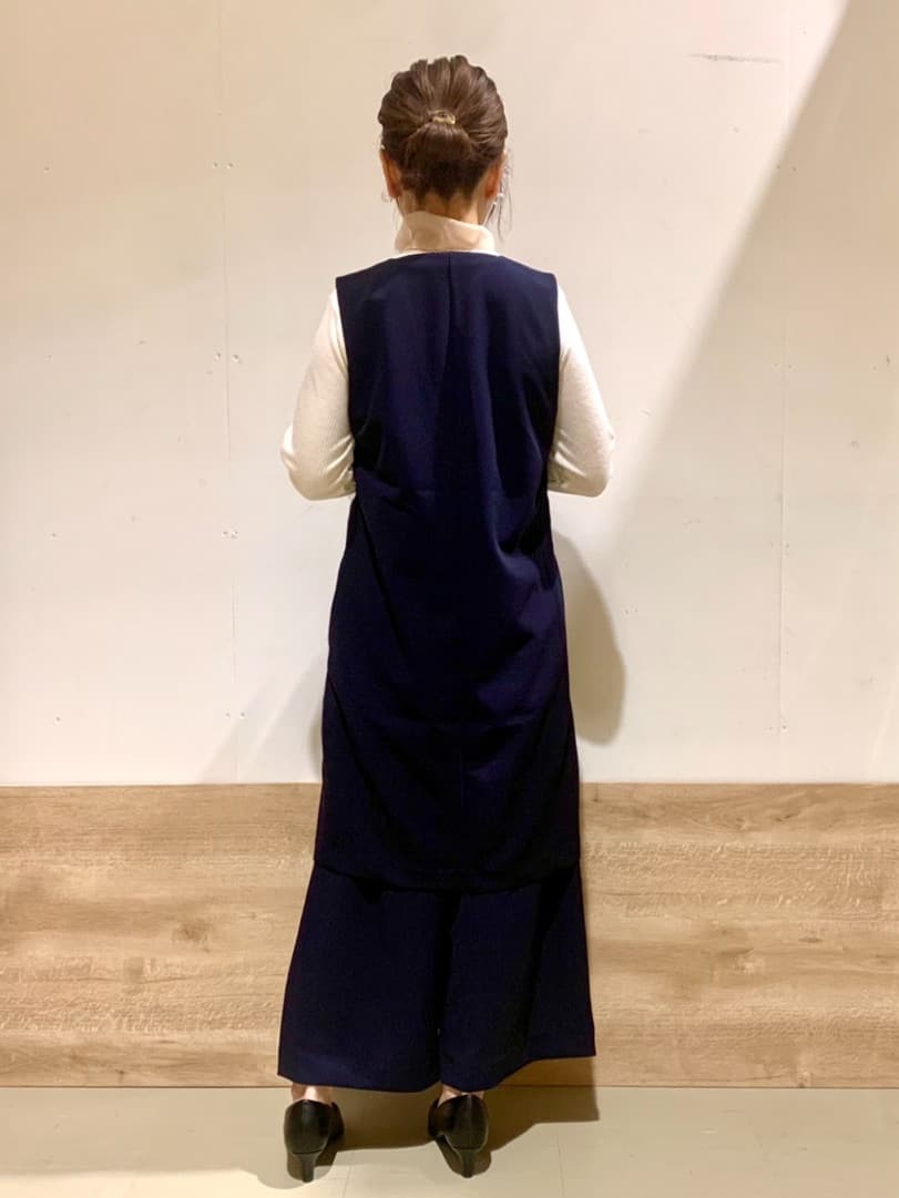すずさんの「SHOO･LA･RUE｜◆【洗える/S-3L/セットアップ可】セレモニーや通勤にも カットジョーゼット ジレ」を使ったコーディネート