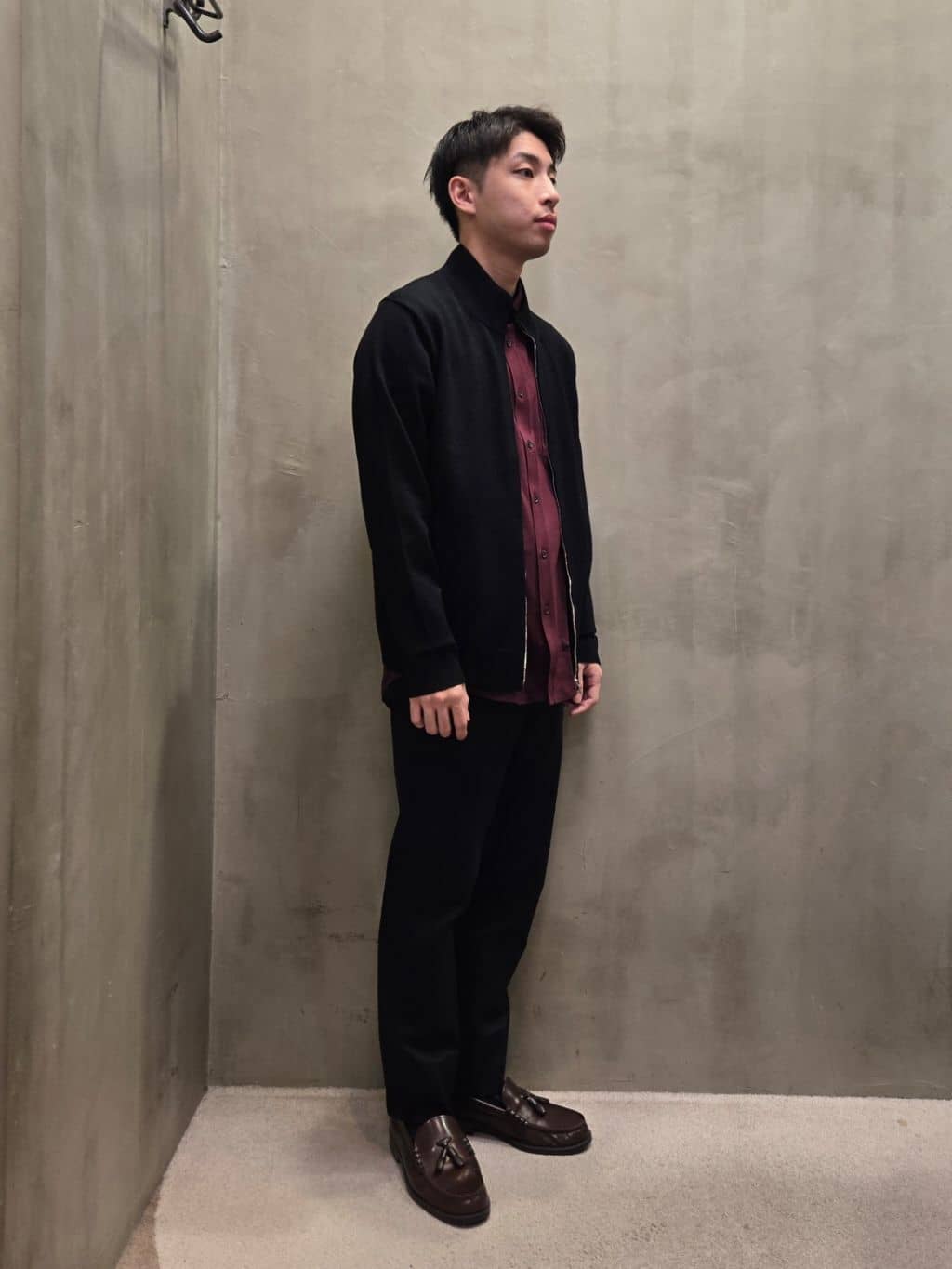 白木駆さんの「TAKEO KIKUCHI｜【オフィスカジュアル対応】ドレス チノパンツ」を使ったコーディネート