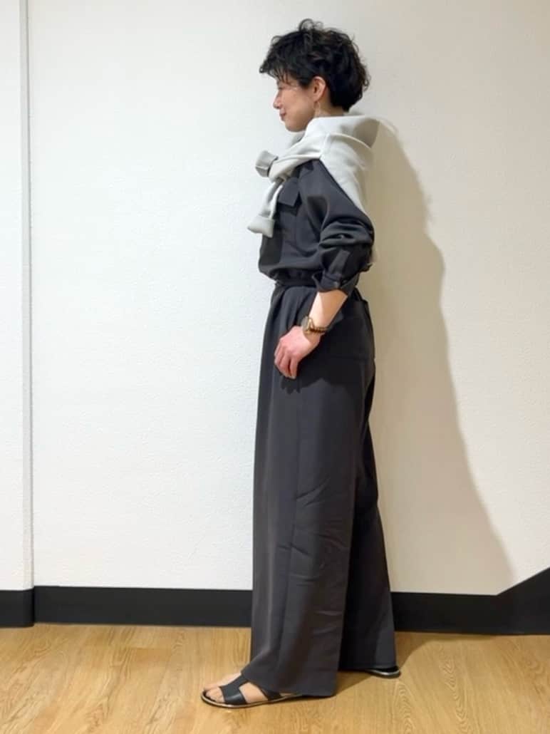 MAYUMIさんの「UNTITLED｜◆【朝比奈 彩&times;Oggi&times;UNTITLED スペシャルコラボ】シャツカラーオールインワン」を使ったコーディネート