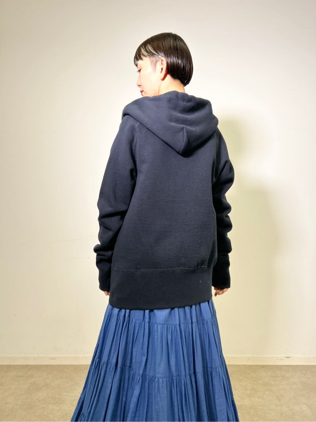 OCHIAIさんの「DRESSTERIOR｜【ベストセラー】デキシー吊裏毛ジップアップパーカ」を使ったコーディネート