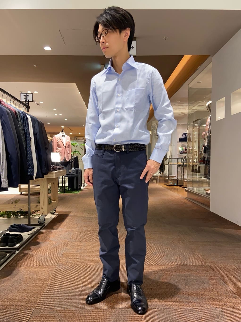 わいずみさんの「TAKEO KIKUCHI｜ドビーストライプ ビジネス シャツ」を使ったコーディネート