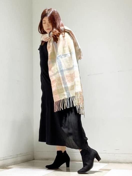 yumiさんの「ESPERANZA｜【防寒】あったかチェック柄の大判ストール」を使ったコーディネート