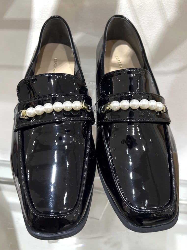yumiさんの「ESPERANZA｜洗えるシンプルカラーストール 累計販売約5000枚【防寒／マフラー／無地／ギフト】」を使ったコーディネート