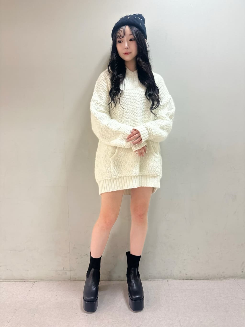 ayakaさんの「ESPERANZA｜ビジューニット帽」を使ったコーディネート