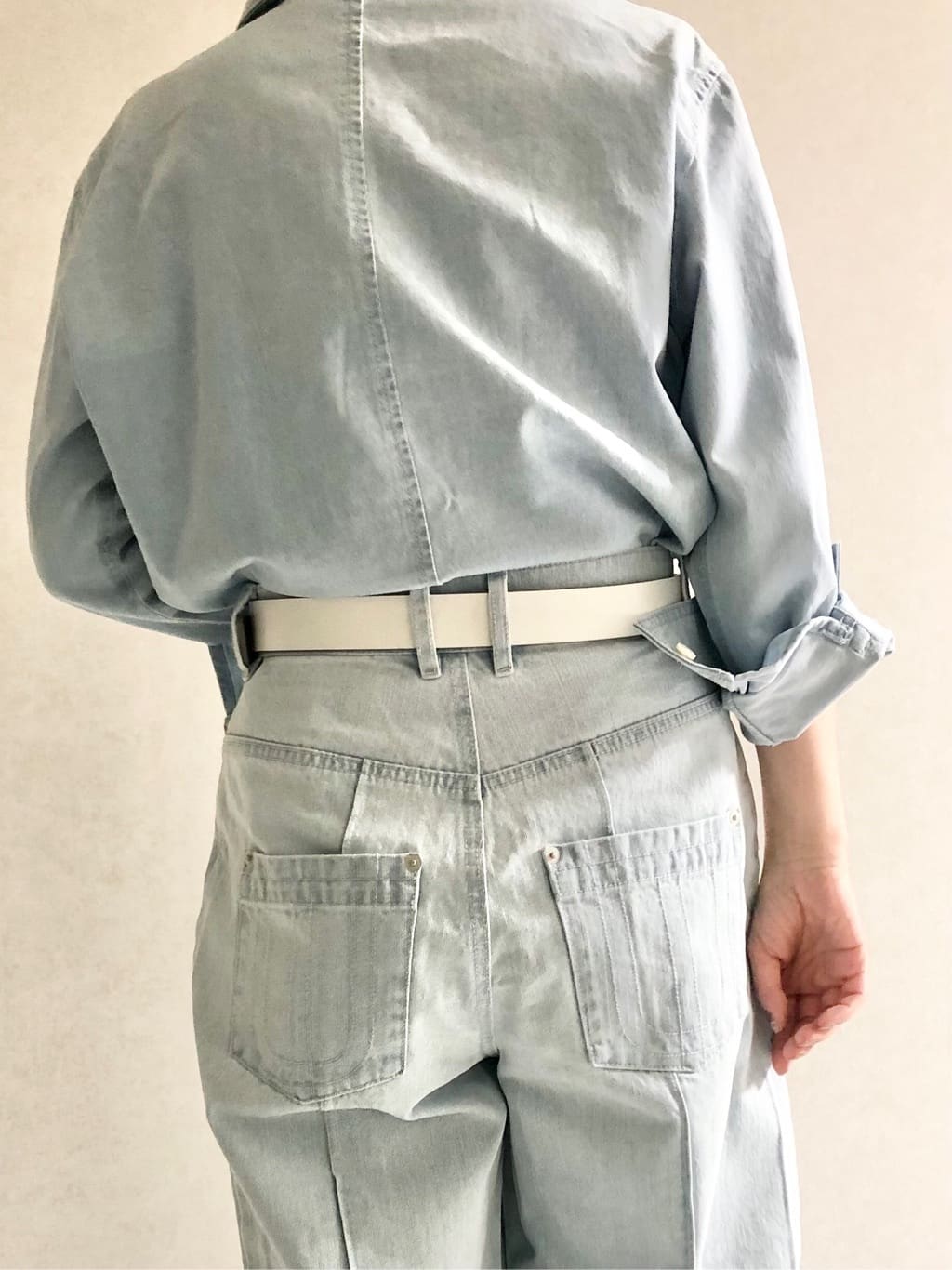 sayuさんの「UNTITLED｜◆カーブシルエット ワイドデニム」を使ったコーディネート