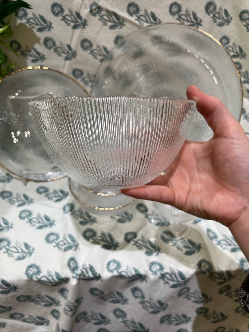 MOLさんの「212 KITCHEN STORE｜ウェーブ ボウル S  GD ゴールド」を使ったコーディネート