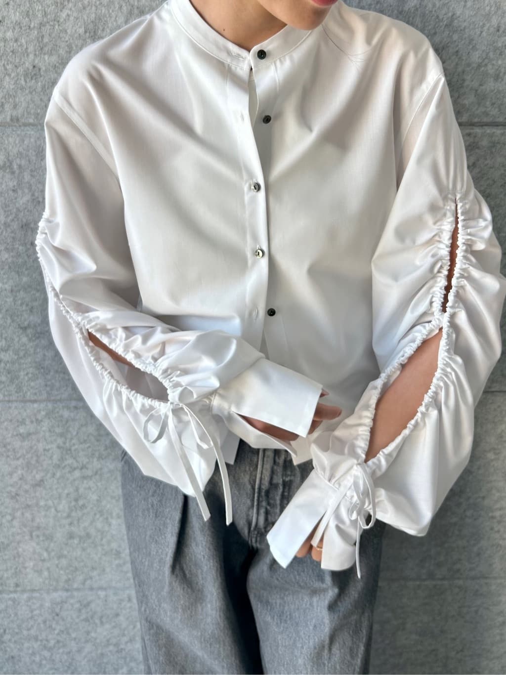 harunaさんの「CODE A｜playful puffs blouse」を使ったコーディネート