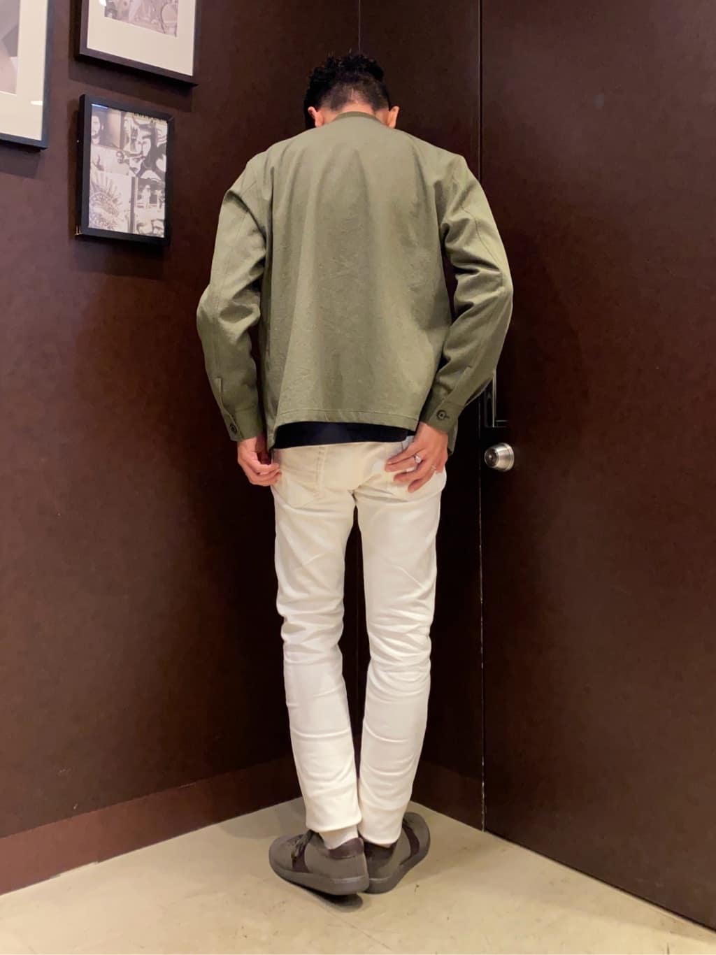 shuheiさんの「TAKEO KIKUCHI｜【Sサイズ～】ストレッチ デニム パンツ」を使ったコーディネート