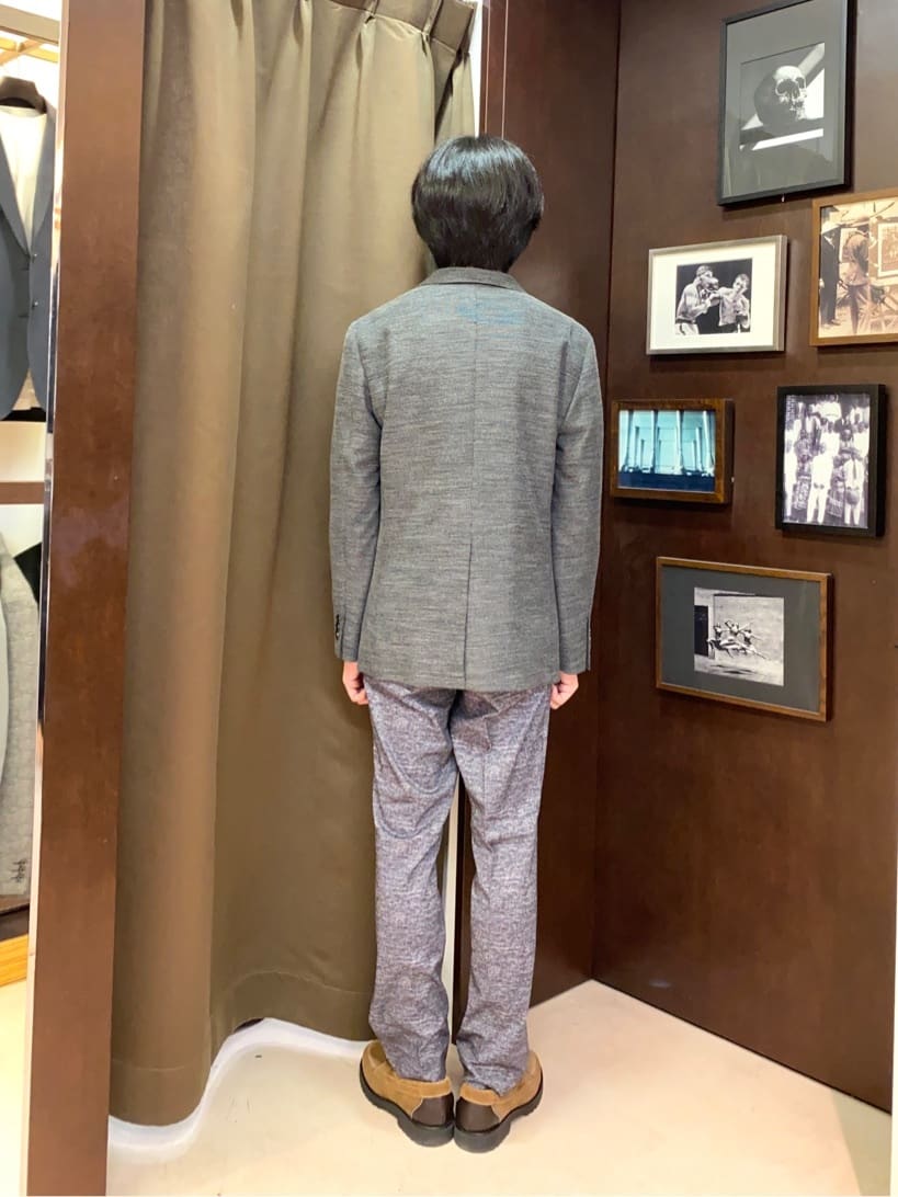 コバヤシさんの「TAKEO KIKUCHI｜【ONOFF対応】TRダブルニット ストレッチパンツ」を使ったコーディネート