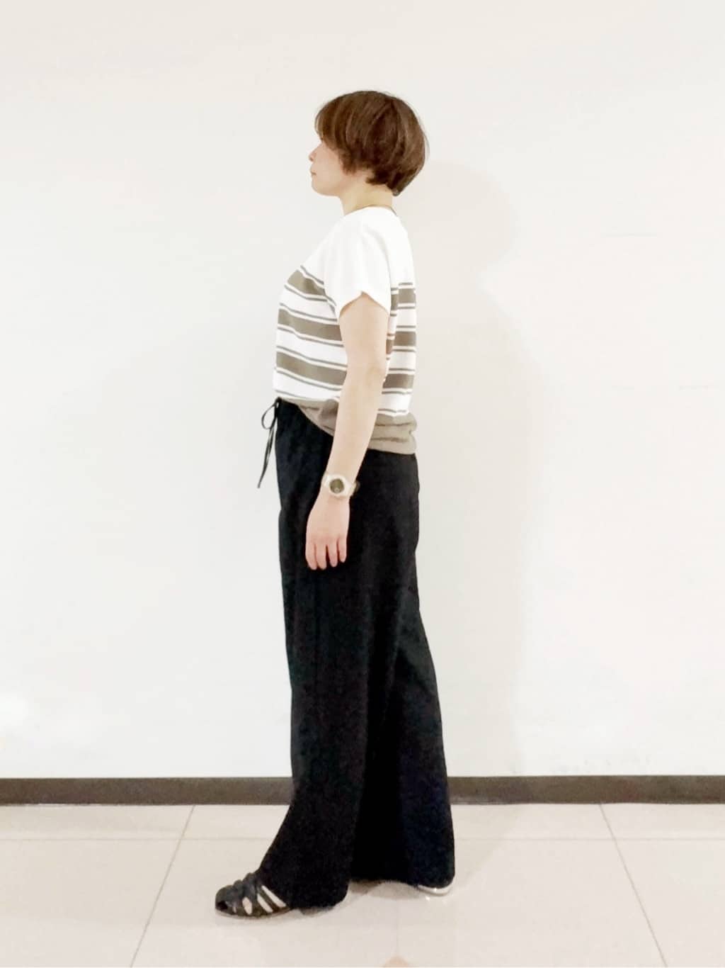 SAOさんの「INDIVI｜【洗える／UVケア／SETUP可能】ドロストワイドパンツ」を使ったコーディネート