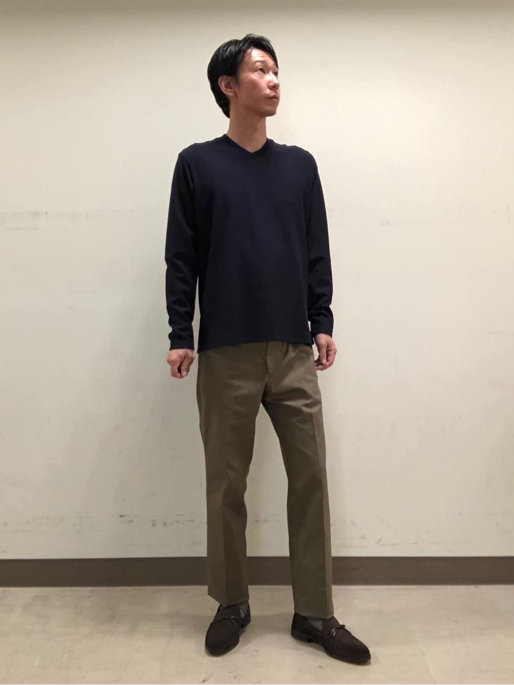Miyazyさんの「TAKEO KIKUCHI｜【オフィスカジュアル対応】ドレス チノパンツ」を使ったコーディネート
