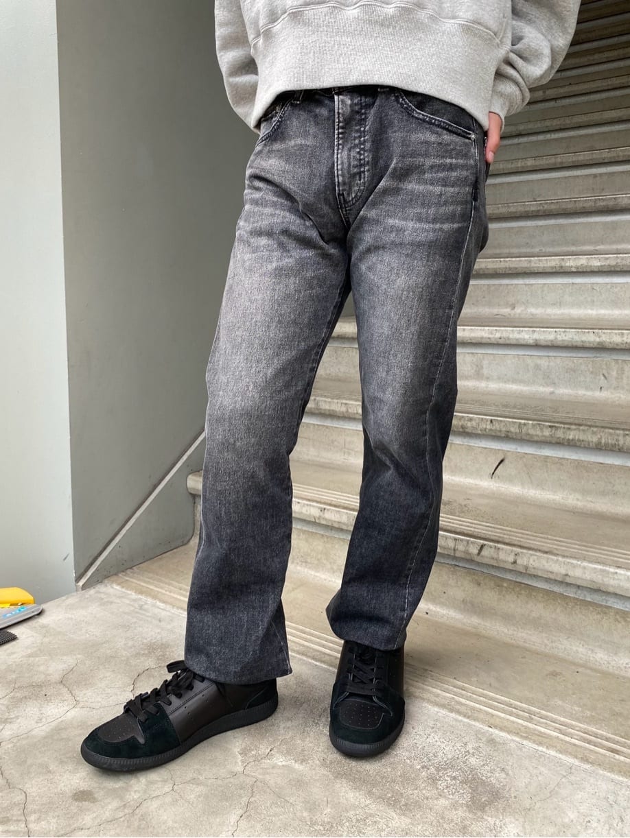 hazuさんの「TAKEO KIKUCHI｜【モンスターストレッチ】日本製 ウォッシュド デニムパンツ」を使ったコーディネート