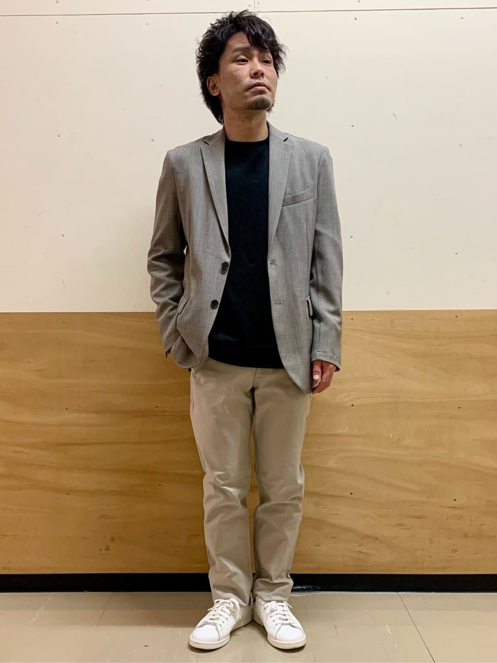 MATUさんの「THE SHOP TK｜【オールシーズン穿ける！】7DAYSストレッチへリンボンパンツ　ON&hArr;OFF兼用」を使ったコーディネート