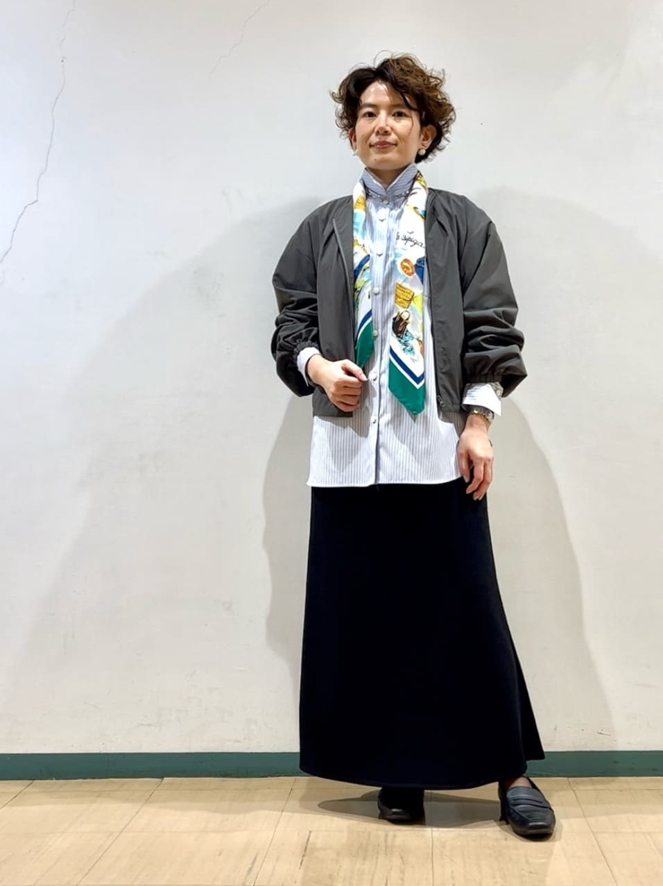 MAYUMIさんの「UNTITLED｜【古畑星夏さん着用】トルソープリントスカーフ」を使ったコーディネート
