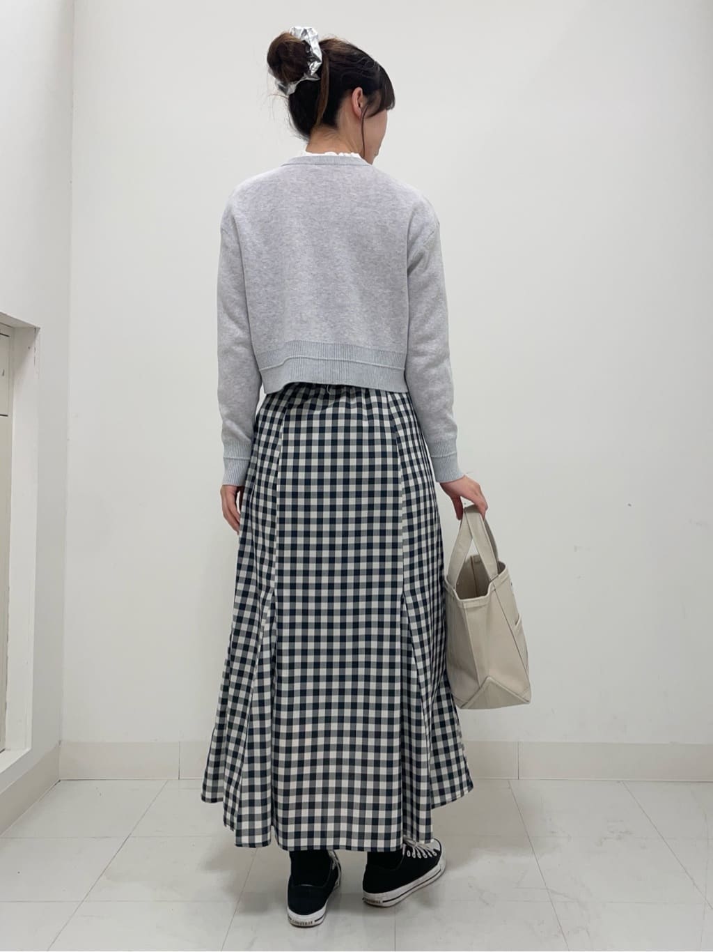 KANNAさんの「Dessin｜◆【入卒/セレモニー/洗える】フリルネックブラウス」を使ったコーディネート