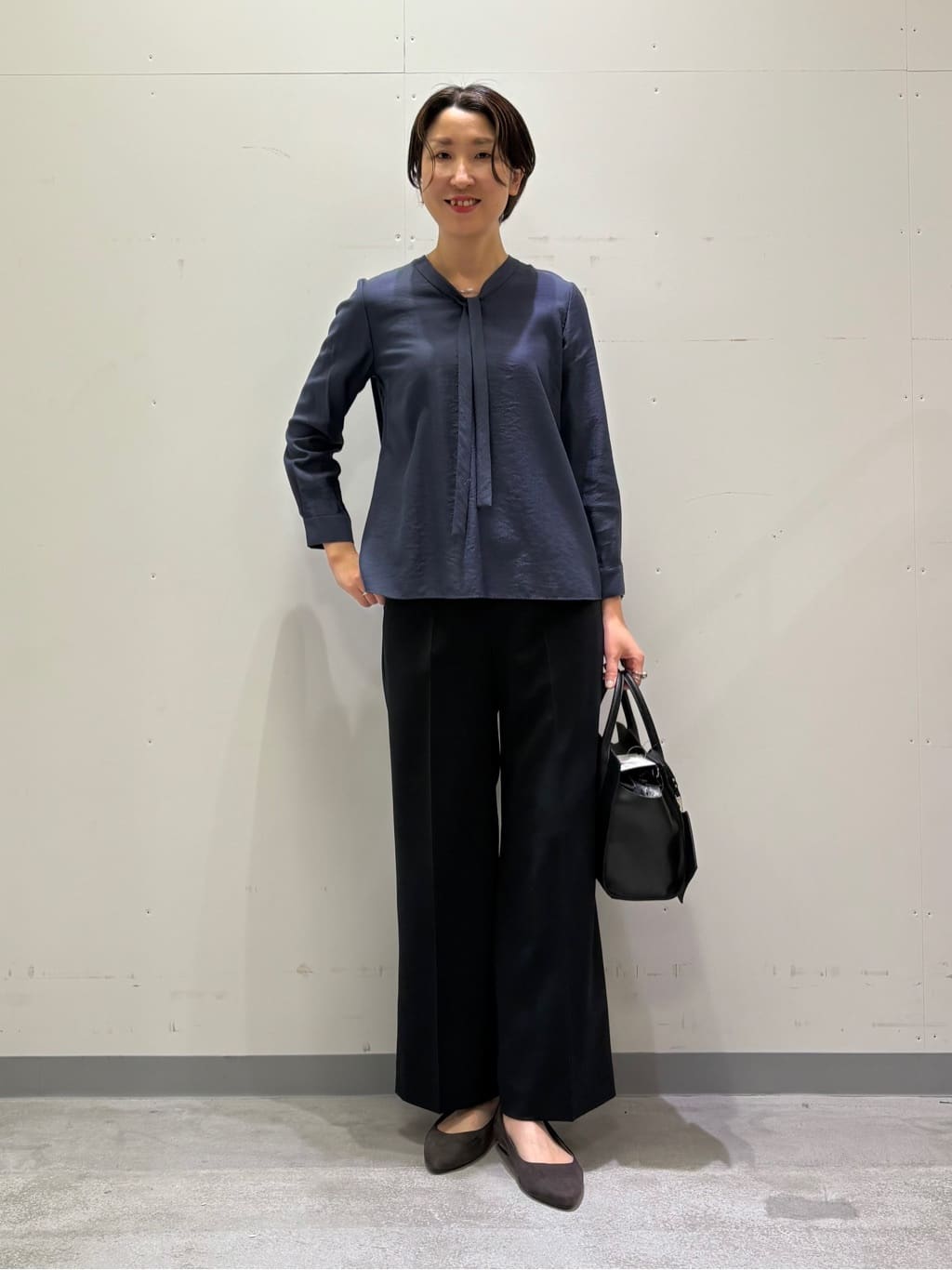 yuriさんの「INDIVI｜【洗える／UVケア／スーツ】ストレッチワイドパンツ」を使ったコーディネート
