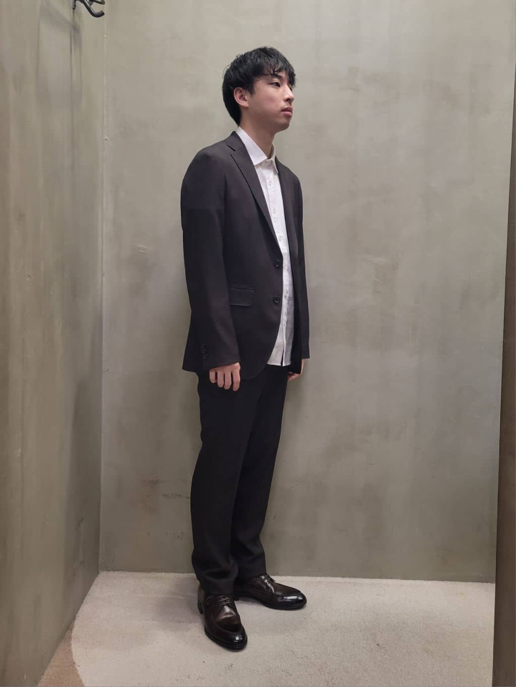 白木駆さんの「TAKEO KIKUCHI｜日本製 Uチップ ドレスシューズ」を使ったコーディネート