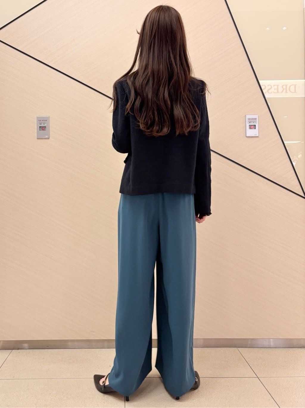 清水夏姫さんの「DRESSTERIOR｜【セレモニー】オケージョンツイードジャケット」を使ったコーディネート