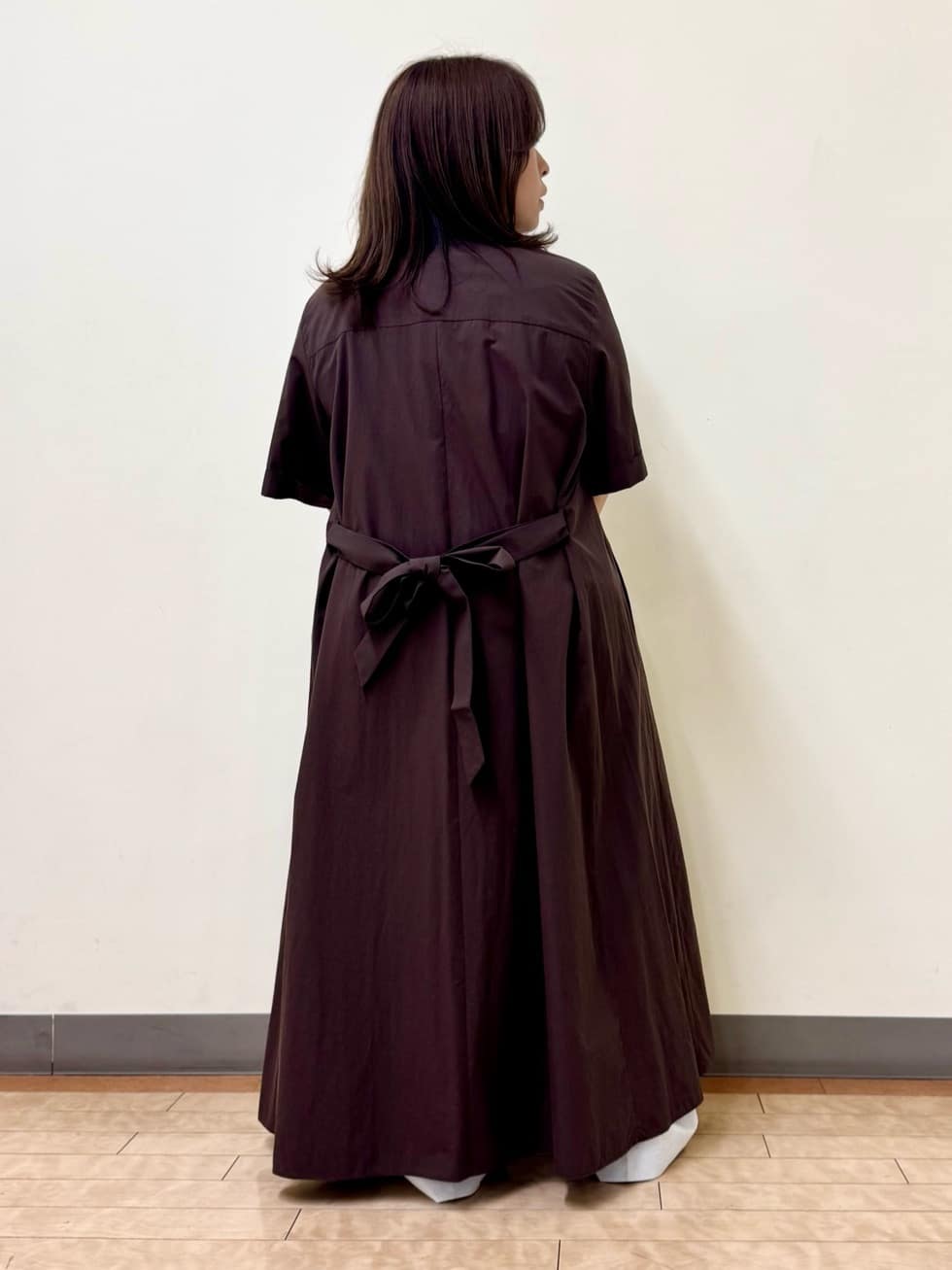 katoさんの「UNTITLED｜【手洗い／88cm正方形】シアー素材チェーン柄スカーフ」を使ったコーディネート