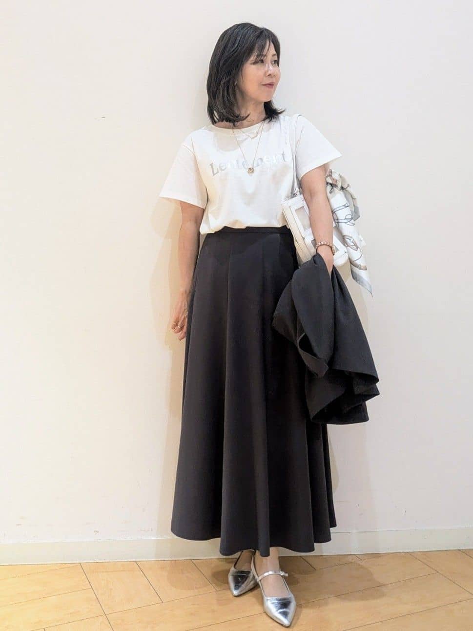 laverさんの「UNTITLED｜トリプルワントップペンダント」を使ったコーディネート
