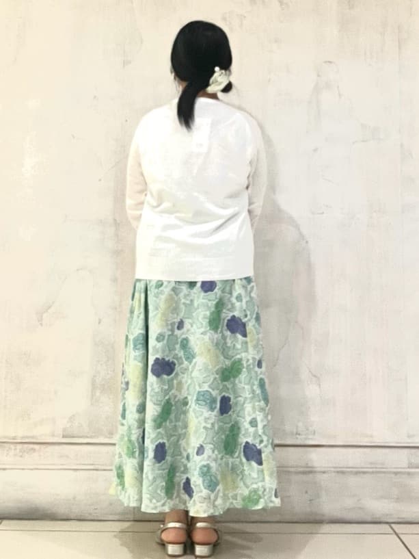 Mizukiさんの「UNTITLED｜◆【11色展開/コットン100/アンサンブル可能】クルーカーディガン」を使ったコーディネート