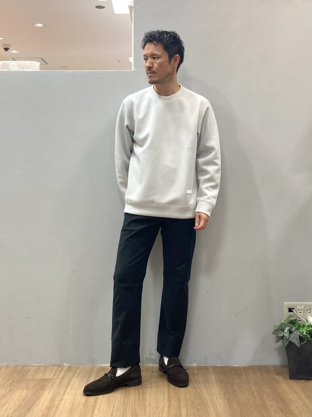 シュンさんの「TAKEO KIKUCHI｜【Made in JAPAN】播州織 ストレッチ パンツ」を使ったコーディネート