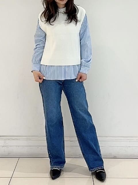 saito.さんの「grove｜◆ベスト&times;シャツSET」を使ったコーディネート