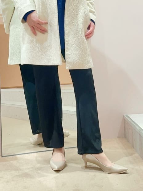 kaoriさんの「ESPERANZA｜【レイン対応/12時間パンプス】約5.5cm　歩きやすくて疲れにくい」を使ったコーディネート