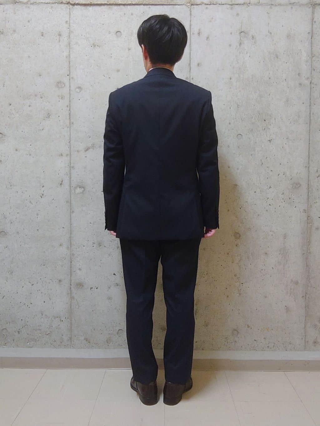 shiominさんの「TAKEO KIKUCHI｜【Three by Three】シャイニーシャークピンヘッド ベスト / 3ピース対応」を使ったコーディネート