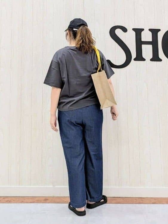 さくみぃさんの「SHOO･LA･RUE｜◆【選べる4柄】コットンプリントロゴTシャツ」を使ったコーディネート
