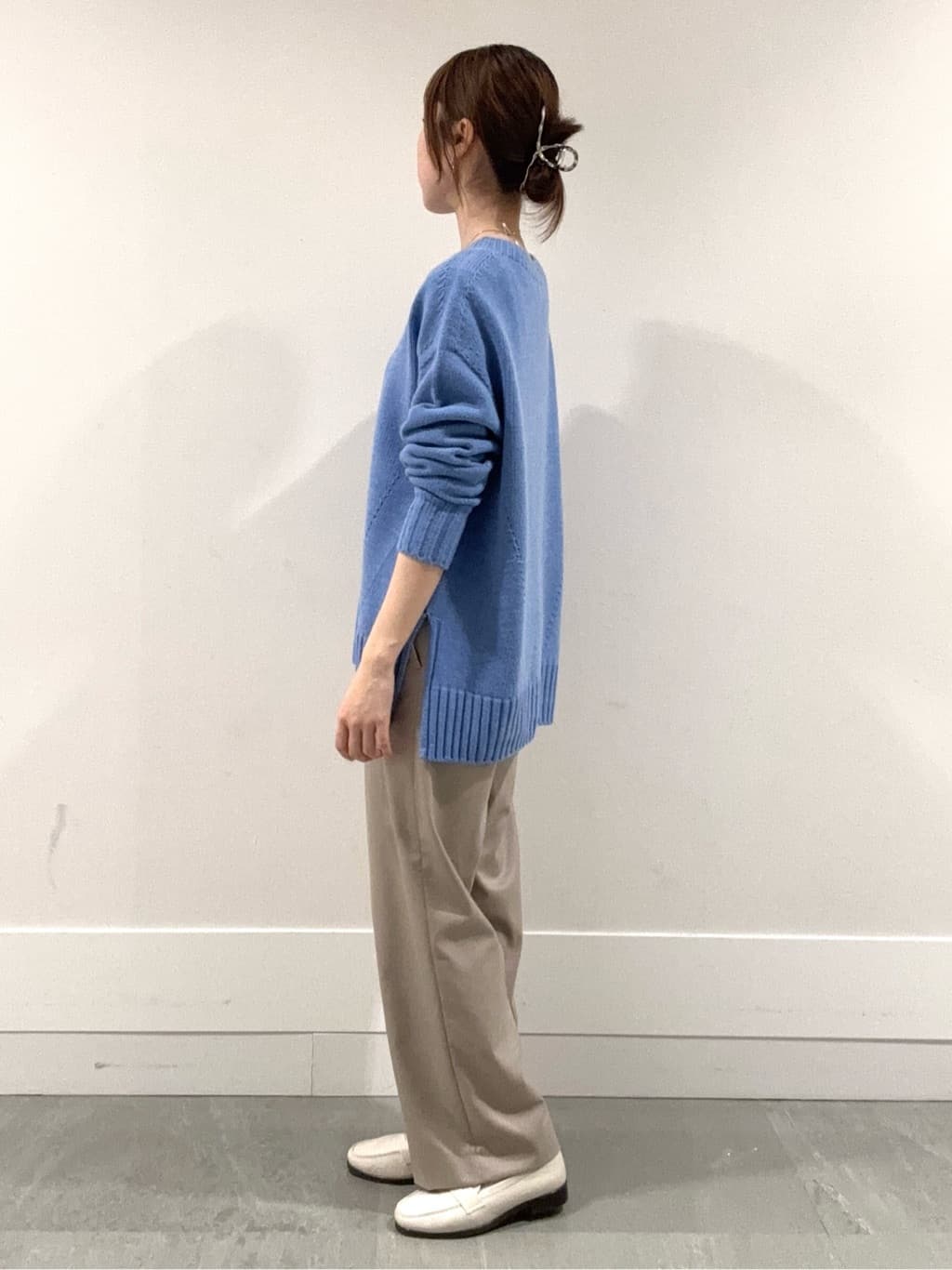 mioさんの「UNTITLED｜◆【後ろウエストゴム/洗える】梳毛調ソフトワイドパンツ」を使ったコーディネート