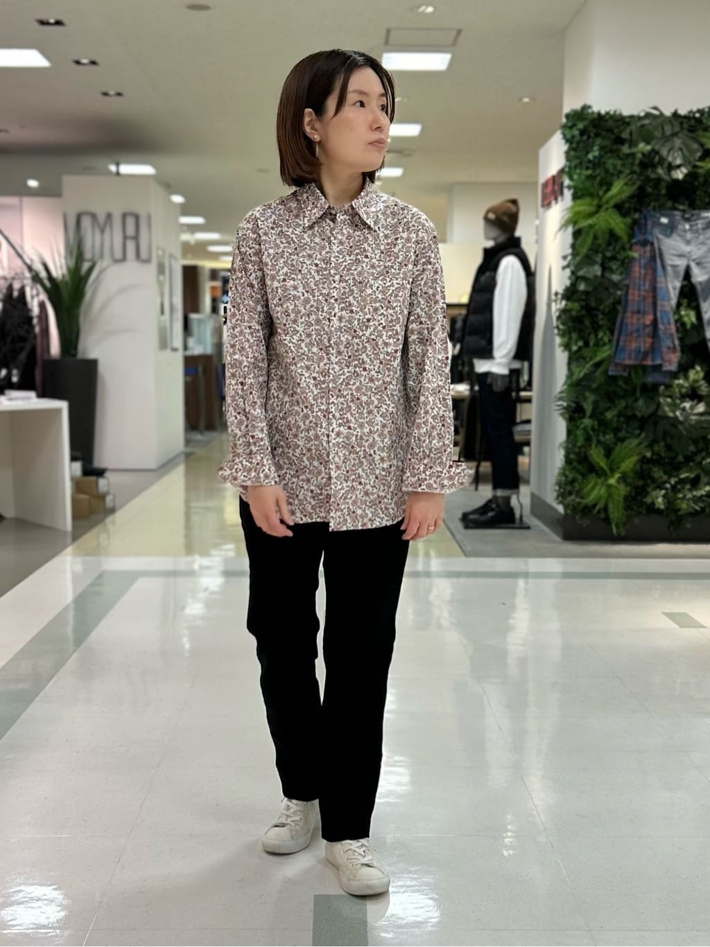 みかさんの「TAKEO KIKUCHI｜【Sサイズ～】ストレッチ デニム パンツ」を使ったコーディネート