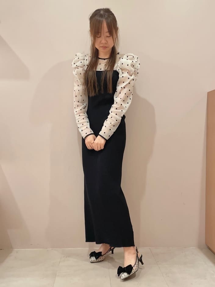 azusaさんの「ESPERANZA｜リボンチュールレースバックストラップ2WAYパンプス」を使ったコーディネート