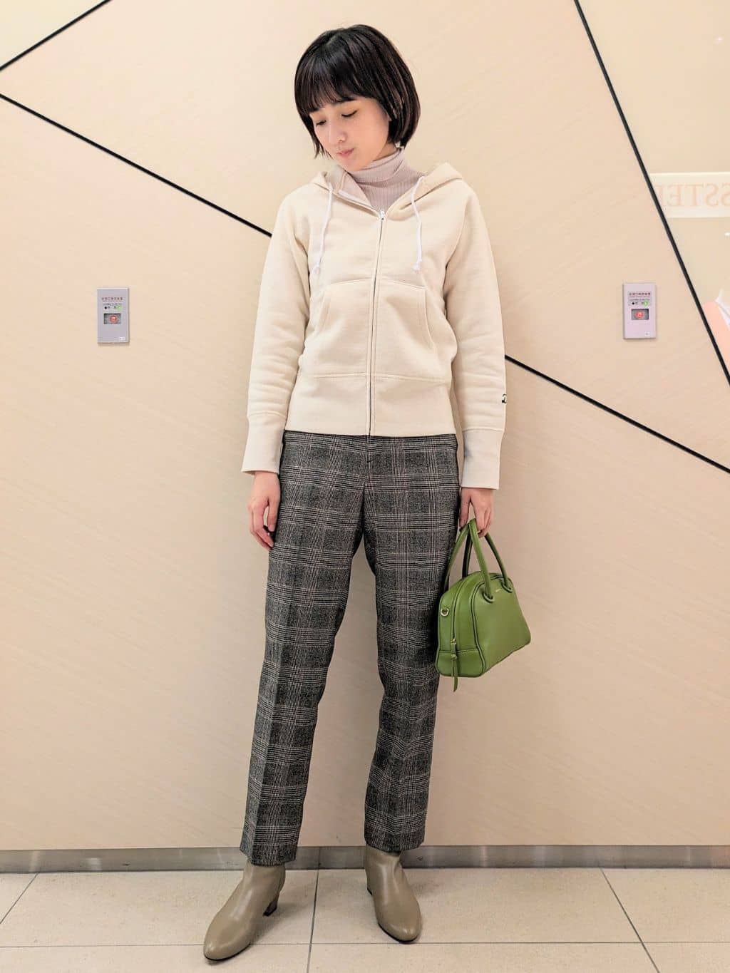 saoriさんの「DRESSTERIOR｜デキシー吊裏毛ジップアップパーカ」を使ったコーディネート