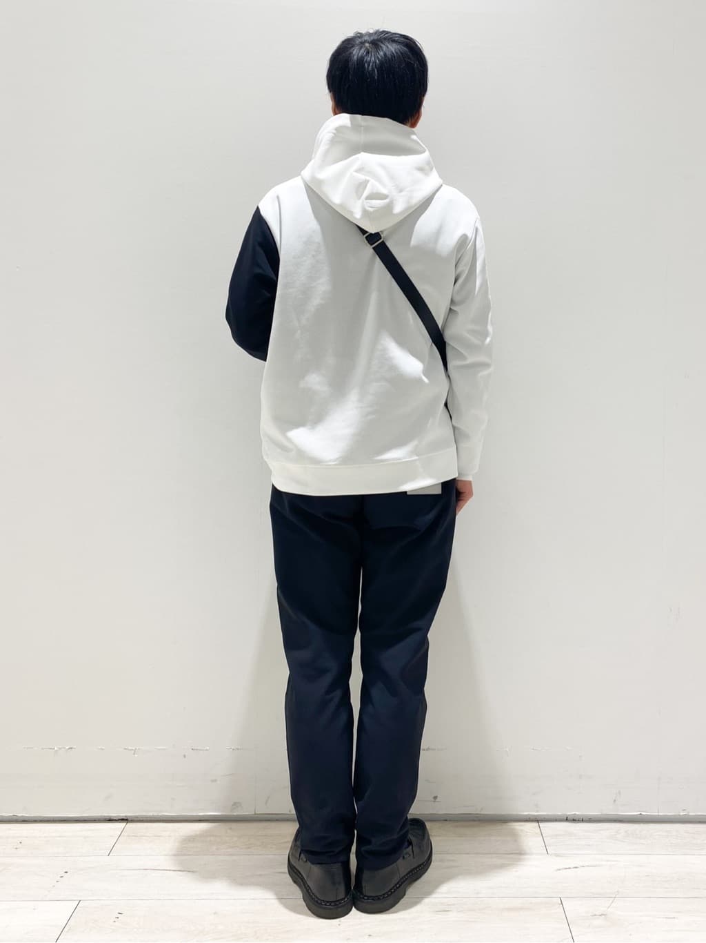 Ichiさんの「THE SHOP TK｜累計売上15万本突破！！360&deg;ストレッチ スマートムーブイージーパンツ 【洗濯機OK/ウエストゴム」を使ったコーディネート