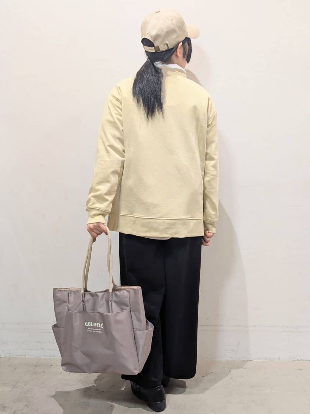 たぼく。さんの「SHOO･LA･RUE｜◆【洗える/S-LL】選べる3柄 グラフィックスウェット」を使ったコーディネート