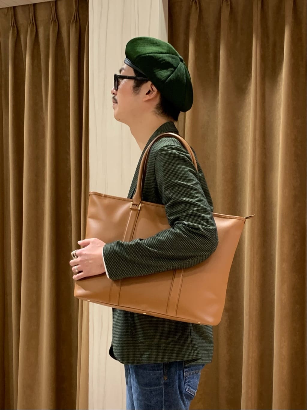 蒲谷祐太さんの「TAKEO KIKUCHI｜」を使ったコーディネート