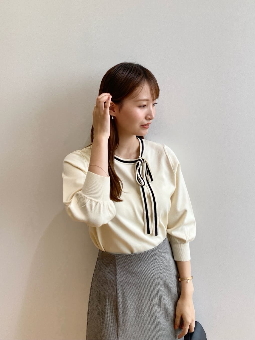 みさかさんの「index｜《5色展開／S-LLサイズ》ストレッチマーメイドスカート／セットアップ対応【洗濯機洗い可／イージーケ」を使ったコーディネート