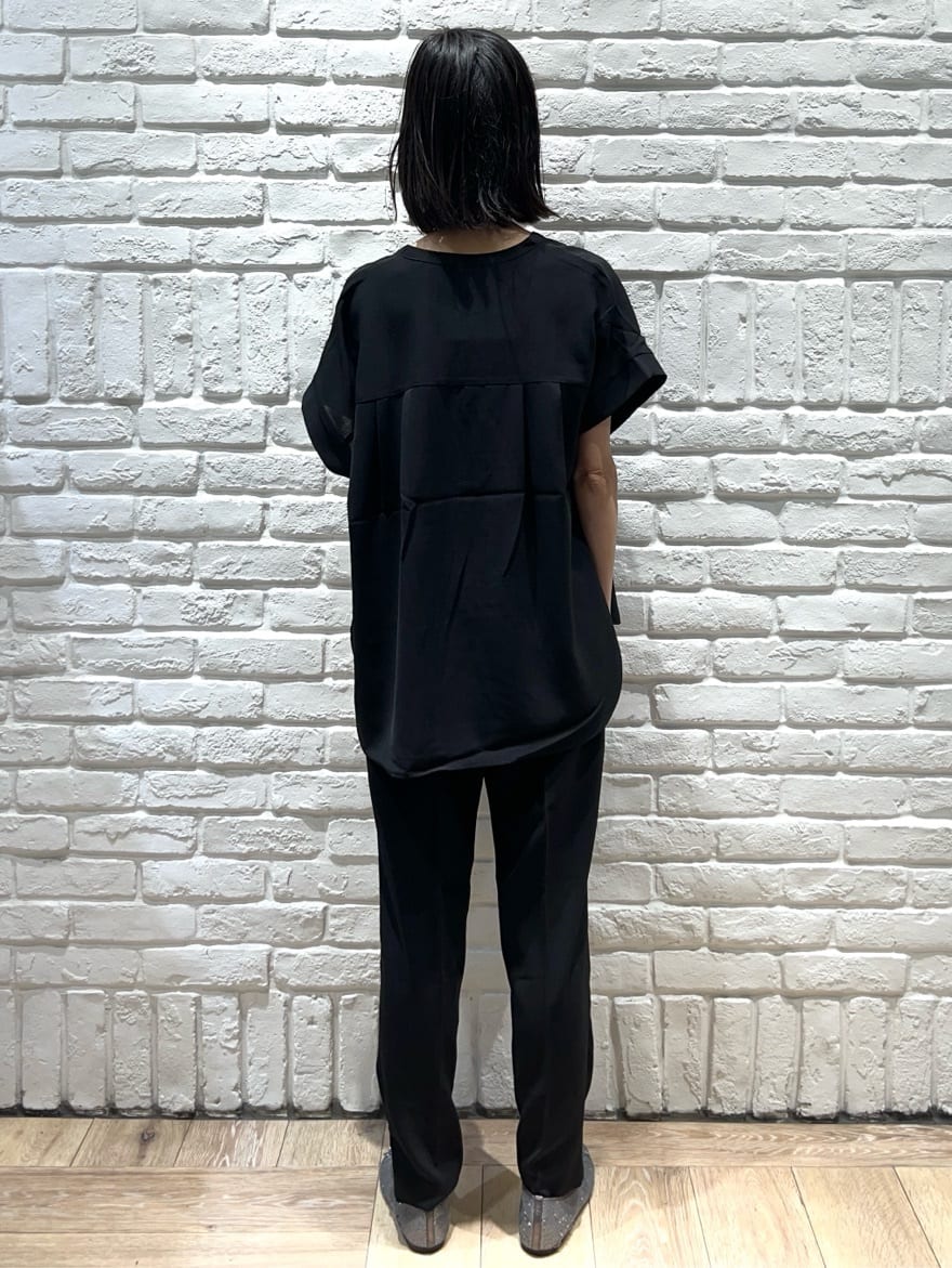 ももちぃさんの「index｜《7色展開／SS-LLサイズ》ストレッチスキッパーブラウス／セットアップ対応【洗濯機洗い可／防シワ】」を使ったコーディネート