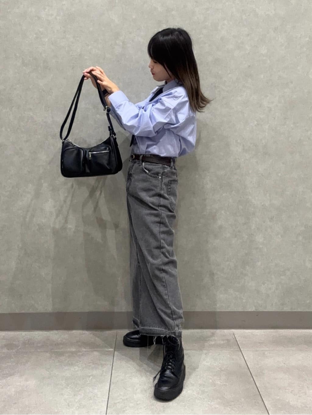 さゆぽさんの「SHOO･LA･RUE｜◆【洗える/S-LL】シーズン問わず合わせやすい ベーシックカラーシャツ」を使ったコーディネート