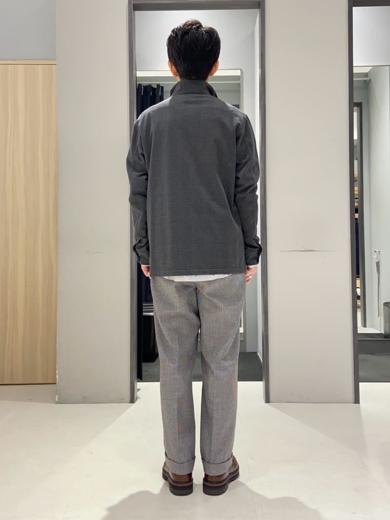 わいずみさんの「TAKEO KIKUCHI｜ハットモチーフ ジャカード ストライプ シャツ」を使ったコーディネート