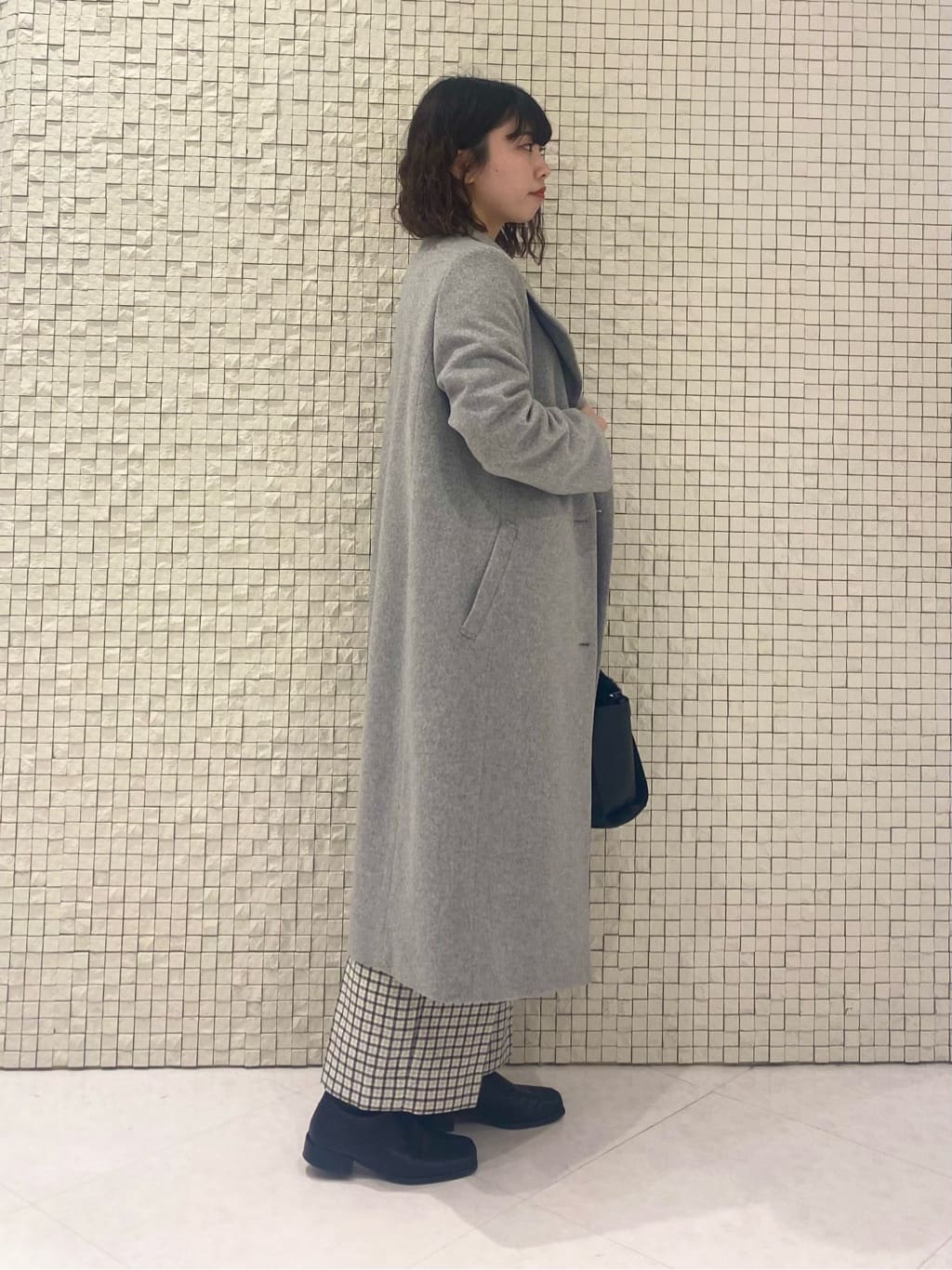 KARENさんの「INDIVI｜【セレモニーにおすすめ！】パール調トップネックレス」を使ったコーディネート