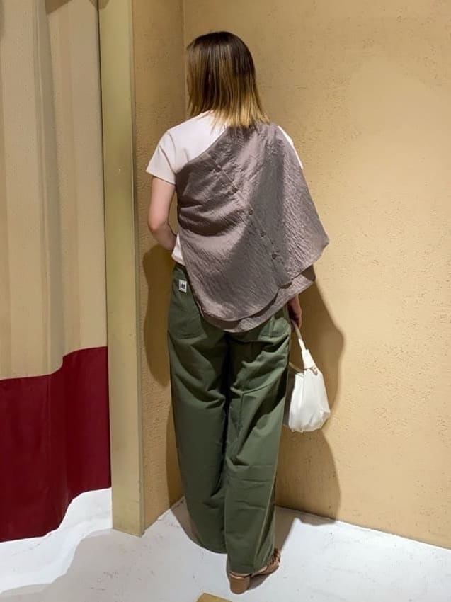 さち。さんの「grove｜＜Lee&times;grove（別注色あり）＞ PAINTER PANTS」を使ったコーディネート
